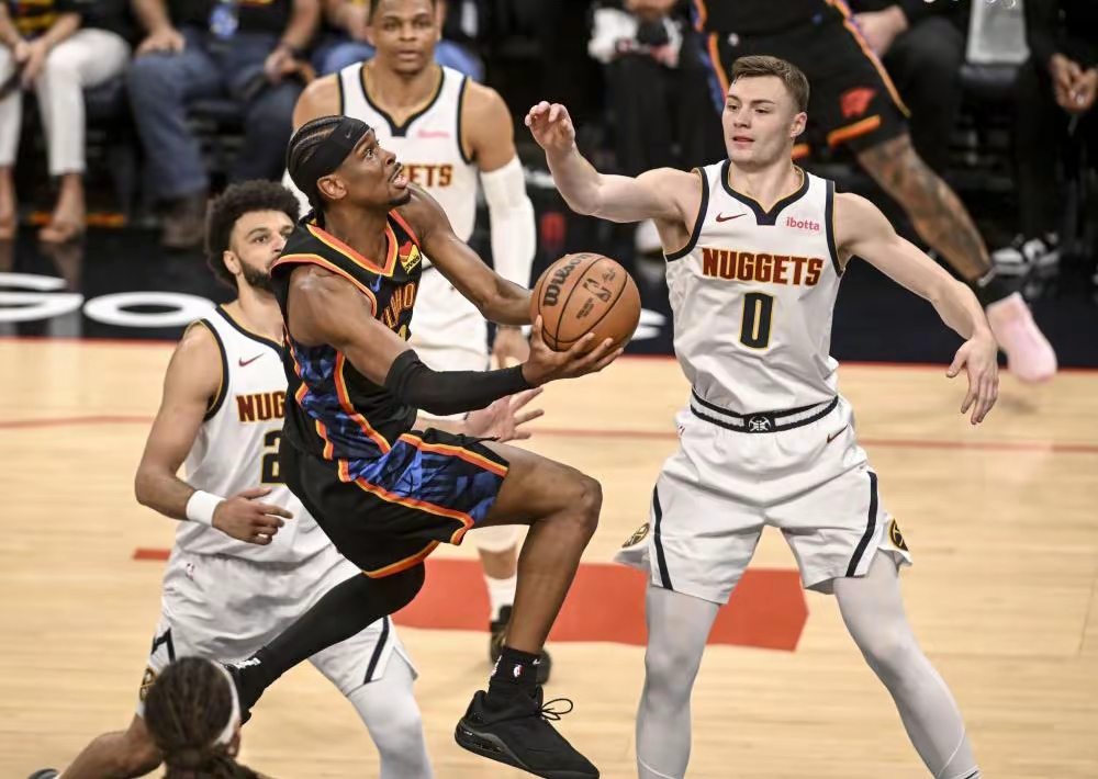 YY体育- 丹佛掘金发布备战花絮，加时末段战术微调，欧篮联任务艰巨，训练强度明显提升