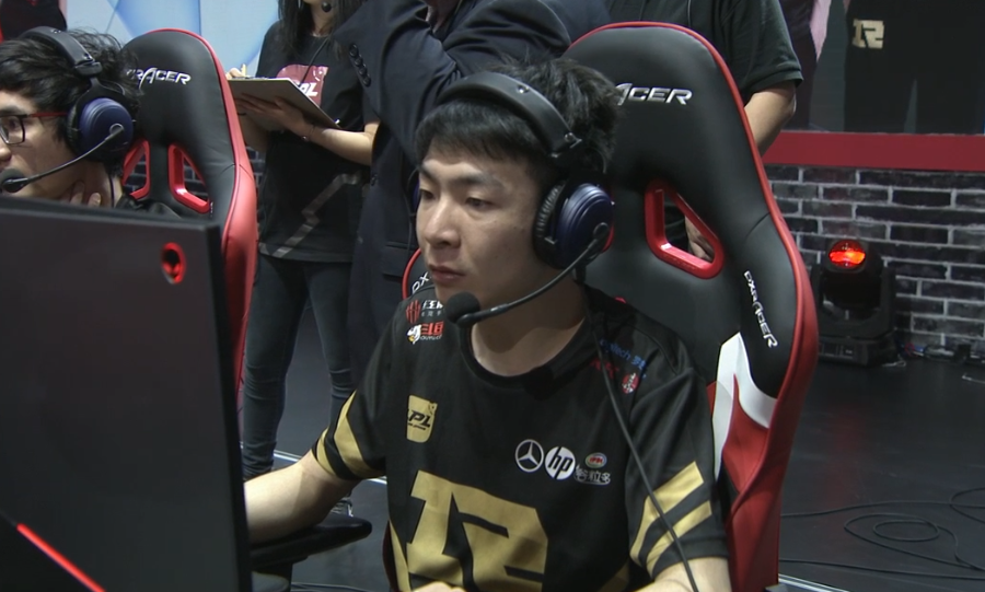 易游体育-Karsa迎来十五赛季高光表现，西班牙队球迷沸腾！的简单介绍